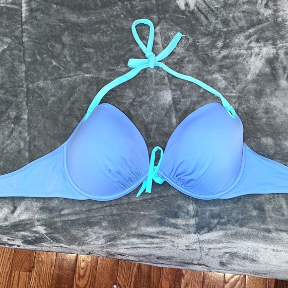Victoria’s Secret never worn blue bathing suit top - Picture 2 of 3